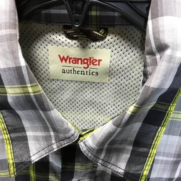 Wrangler Vented Button Front Long Sleeve Shirt Med - Picture 5 of 7